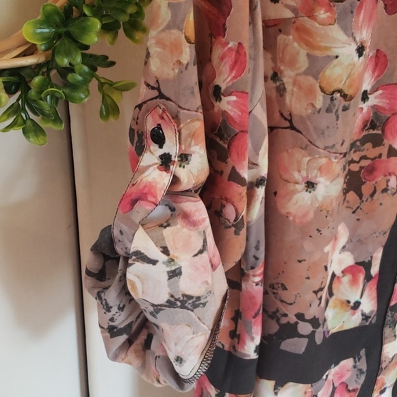 Tolani Collection Tunic - Picture 5 of 8